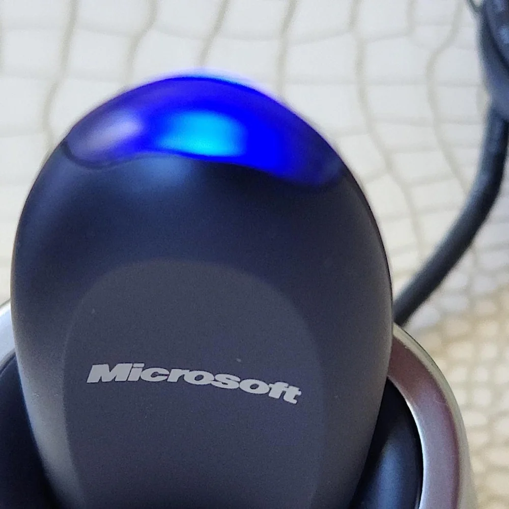 New W/O Box Microsoft USB Wireless Transceiver Bluetooth W/Original baseX08-9194
